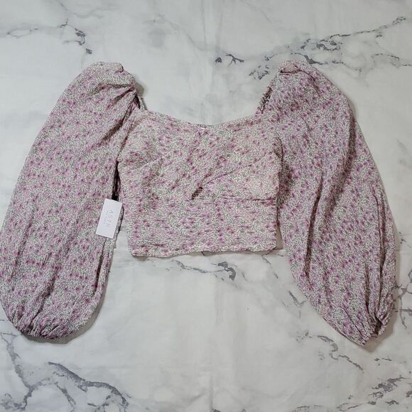 ASTR The Label Purple Ditsy Floral Cropped Blouse with Puff Longsleeves - Picture 1 of 7